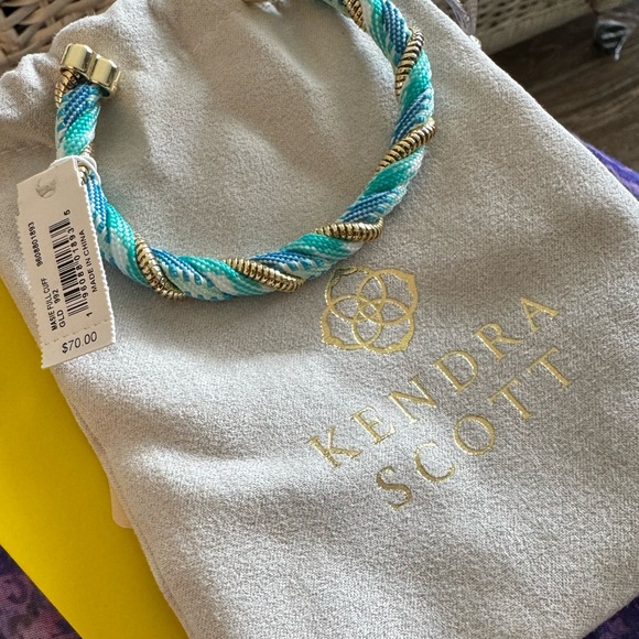 NWT Kendra Scott Masie Gold Full Cuff Bracelet in Turquoise Mix - Picture 3 of 3